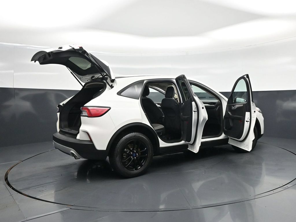 Used 2020 Ford Escape SE Sport FWD image 6