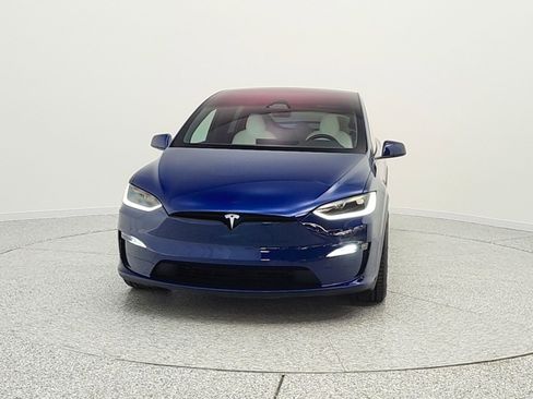 Used 2024 Tesla Model X AWD/4WD image 2