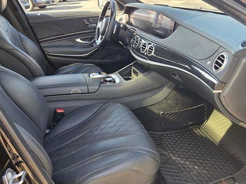Used 2018 Mercedes-Benz S 560 Sedan image 15