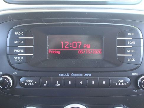 Used 2014 Kia Soul FWD image 36