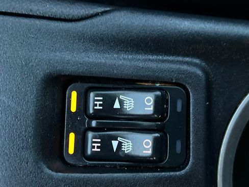 Used 2017 Subaru Impreza 2.0i Limited image 41