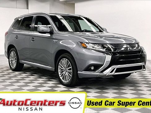 Used 2022 Mitsubishi Outlander SEL image 1