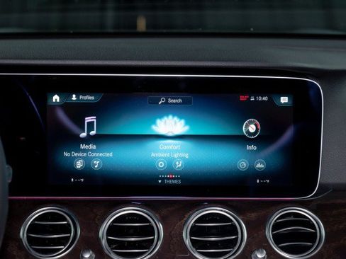 Used 2022 Mercedes-Benz E 350 Sedan image 16
