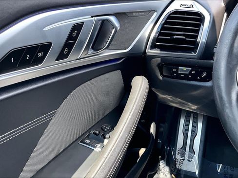 Used 2020 BMW M850i xDrive Coupe AWD/4WD image 34