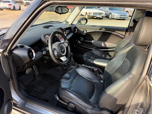 Used 2010 MINI Cooper Clubman S image 9