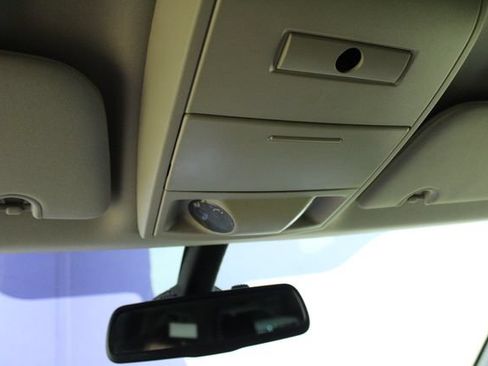 Used 2019 Dodge Grand Caravan SE w/ UConnect Hands-Free Group FWD image 19
