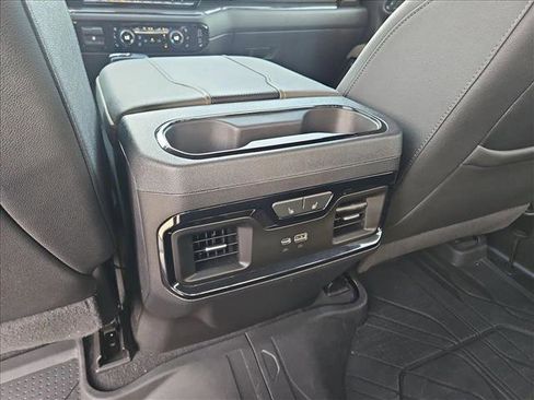 Used 2023 Chevrolet Silverado 1500 ZR2 w/ Technology Package AWD/4WD image 17