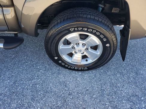 Used 2011 Toyota Tacoma PreRunner image 20