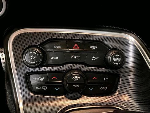 Used 2018 Dodge Challenger SXT Plus image 23