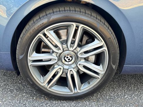 Used 2015 Bentley Flying Spur W12 image 20