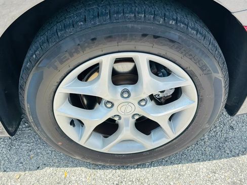 Used 2018 Chrysler Pacifica Touring-L Plus FWD image 22
