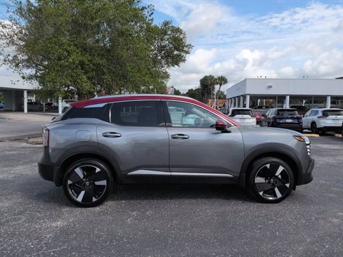 Certified 2025 Nissan Kicks SR w/ SR Premium Package FWD image 3