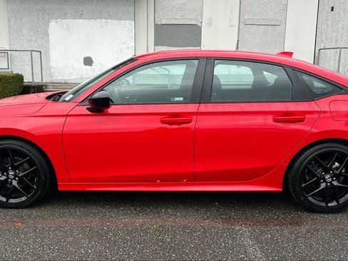 Used 2025 Honda Civic Sport image 8