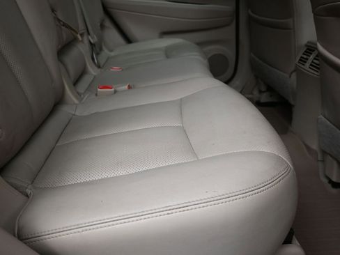 Used 2014 Nissan Rogue SL w/ SL Premium Package FWD image 22