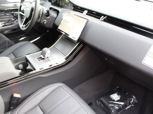 New 2026 Land Rover Range Rover Evoque S AWD/4WD image 18
