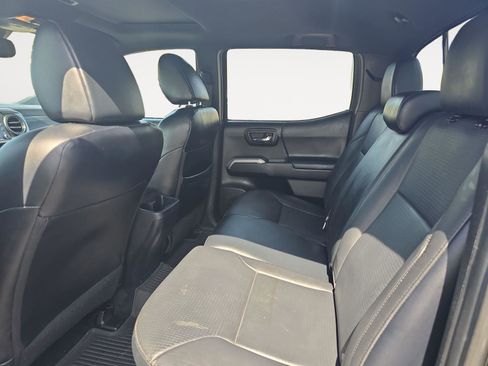 Used 2022 Toyota Tacoma Limited w/ Nightshade Package image 19