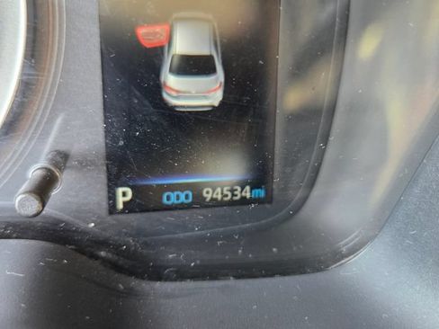 Used 2022 Toyota Corolla LE FWD image 27