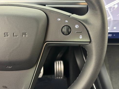 Used 2023 Tesla Model X image 20