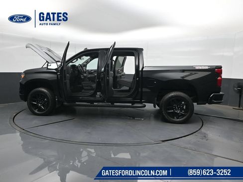 Used 2025 Chevrolet Silverado 1500 Custom Trail Boss w/ Turbomax Blackout Package AWD/4WD image 50