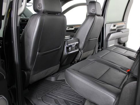 Used 2024 GMC Sierra 2500 Denali w/ Technology Package image 35