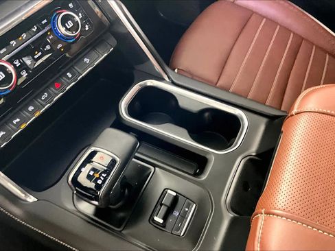 Certified 2025 GMC Sierra 1500 Denali Ultimate AWD/4WD image 16
