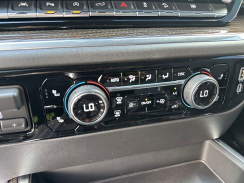 Used 2025 Chevrolet Silverado 1500 RST w/ Dark Appearance Package image 17