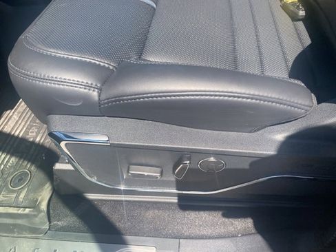 New 2025 Ford F150 Platinum w/ Equipment Group 702A High image 18