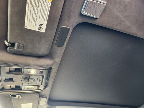 Used 2022 Cadillac Escalade Sport Platinum image 24