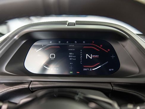 Used 2025 Lotus Emira RWD image 21