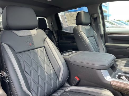 New 2025 Chevrolet Silverado 1500 RST image 13