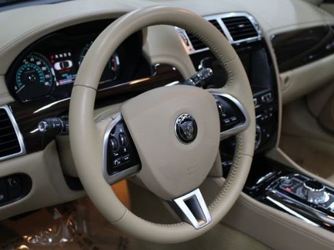 Used 2014 Jaguar XK Convertible image 13