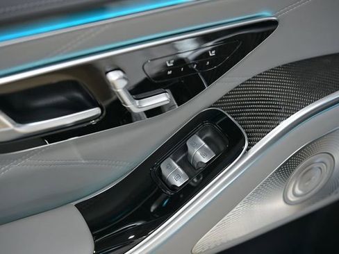 Used 2026 Mercedes-Benz S 63 AMG S image 33