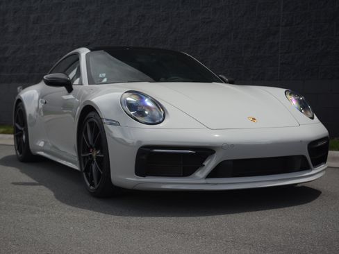 Certified 2022 Porsche 911 Carrera S RWD image 9