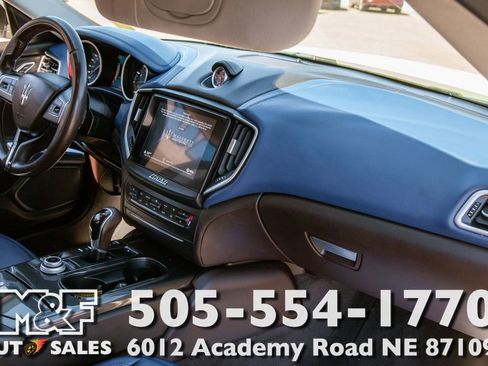 Used 2017 Maserati Ghibli image 11
