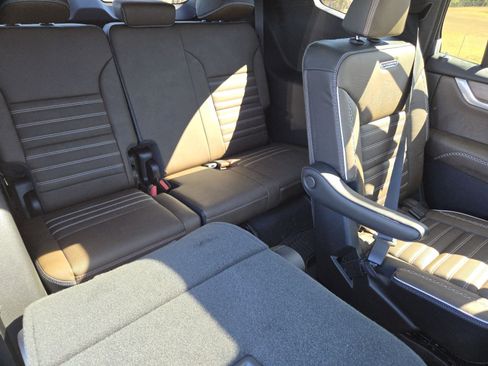 New 2026 GMC Acadia Denali Ultimate w/ LPO, Floor Liner Package image 28