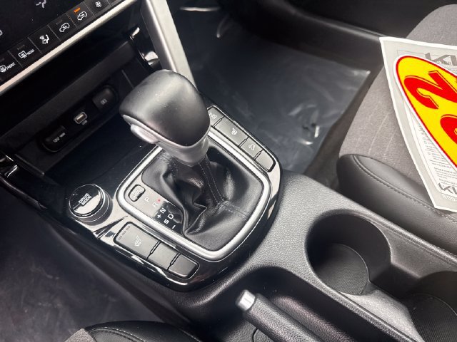 Used 2022 Kia Seltos S AWD/4WD image 24