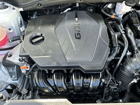 Used 2023 Kia Sportage X-Line image 12