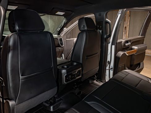 Used 2023 Chevrolet Silverado 3500 High Country image 26