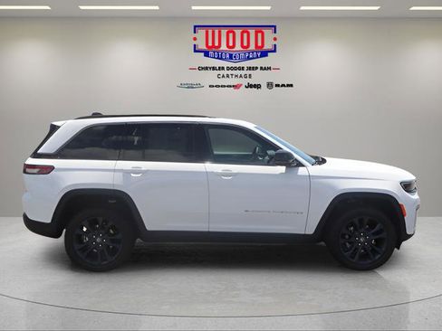 New 2026 Jeep Grand Cherokee Limited AWD/4WD image 2