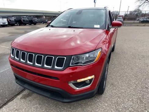 Used 2019 Jeep Compass Limited image 6
