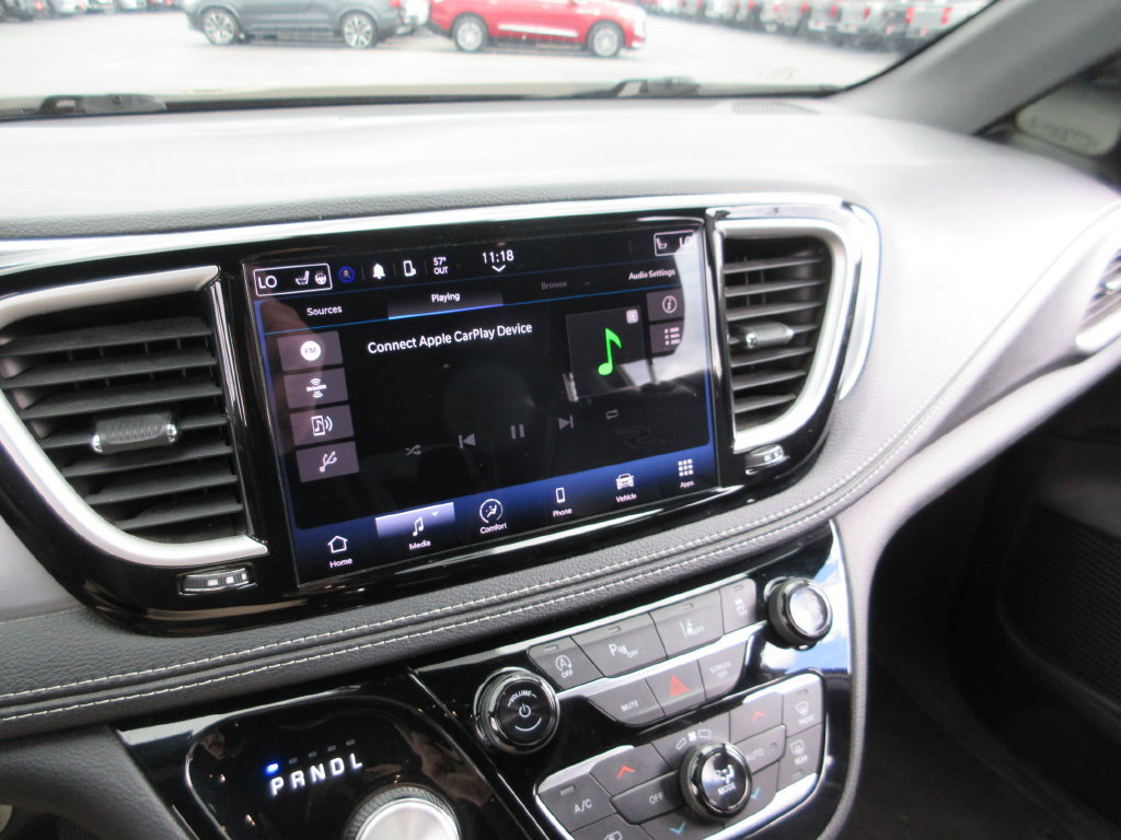 Used 2023 Chrysler Pacifica Touring-L w/ S Appearance Package FWD image 27