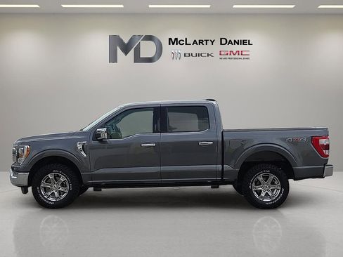 Used 2023 Ford F150 Lariat AWD/4WD image 3