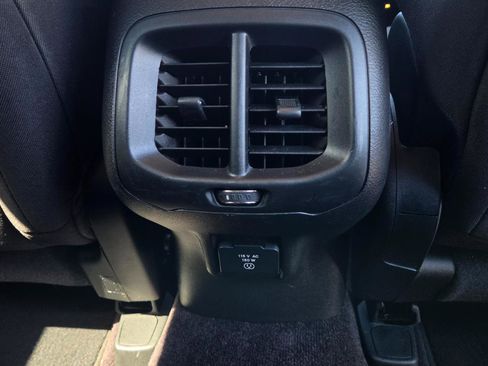 Used 2017 Jeep Cherokee Latitude w/ Safety/Convenience Group image 45