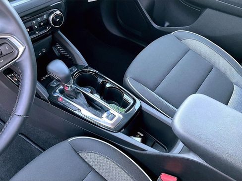 Used 2024 Chevrolet TrailBlazer LT w/ Convenience Package image 5