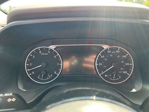 Used 2023 Nissan Rogue SV image 13