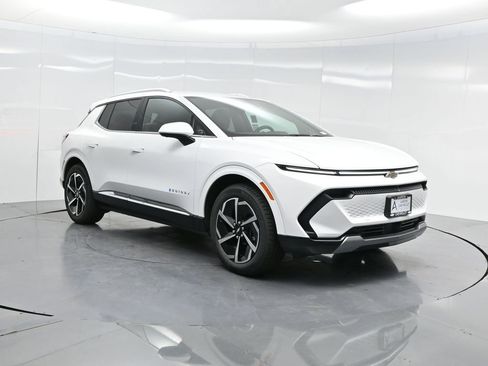 Used 2025 Chevrolet Equinox EV LT w/ Convenience Package image 65