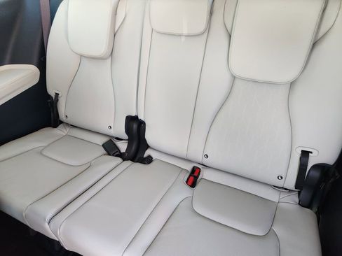 New 2026 Kia Carnival SX w/ SX Dark Edition Package FWD image 21