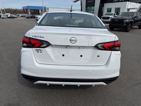 Used 2024 Nissan Versa S w/ S Plus Package FWD image 4