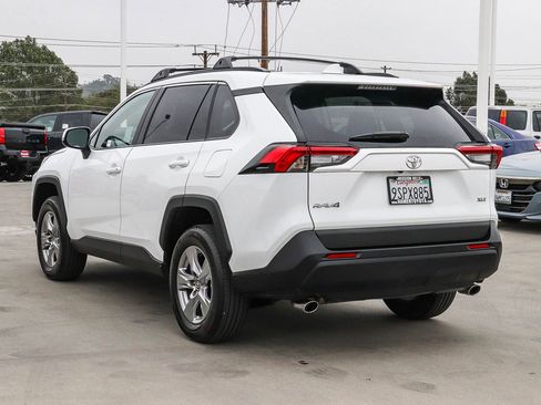 Certified 2025 Toyota RAV4 XLE w/ Convenience Package FWD image 5