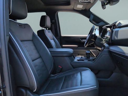 Certified 2024 GMC Sierra 1500 AT4X AWD/4WD image 29